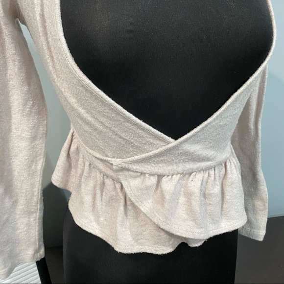 Forever 21 beige wrap cropped cardigan, Small - Picture 4 of 4